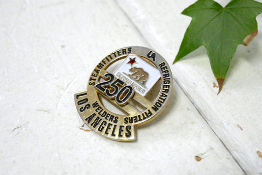 アメリカ UNION ロサンゼルス 労働組合 溶接工 記念品 ピンバッジ アドバタイジング カリフォルニア州旗 デザイン アクセサリー 250 STEAMFITTERS LA REFRIGERATION FITTERS