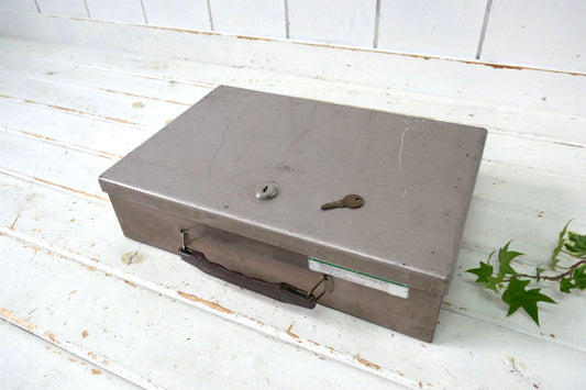 USA インダストリアル メタル製 鍵付き ヴィンテージ 金庫 キャッシュボックス レジ フリーマーケット 野外イベント用 CHICAGO LOCK