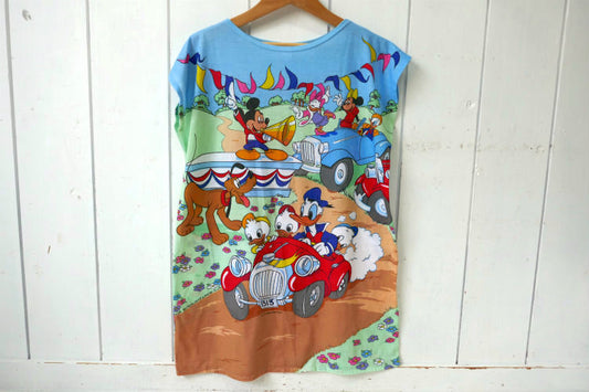 ミッキー&フレンズ ディズニー Radcliffe Lingerie カラフル クラシックカー オールオーバープリント ビンテージ Tシャツ ワンピース 古着 USA製