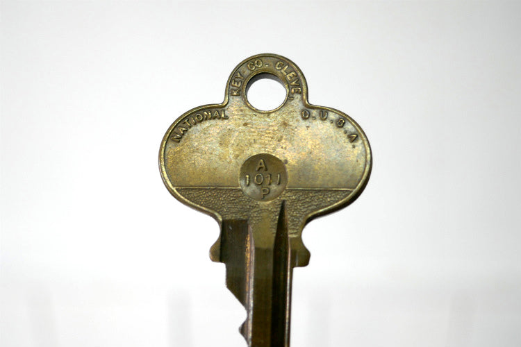 ATLAS KEY アトラース アンティーク Key 古鍵 鍵 キー ギリシア神話 蒼穹 刻印 真鍮製 USA