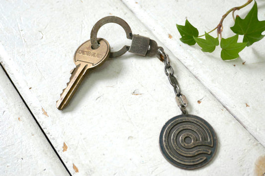 POSITIVE 渦巻き キーホルダー&鍵付き メタル製 ヴィンテージ キーチェーン USA