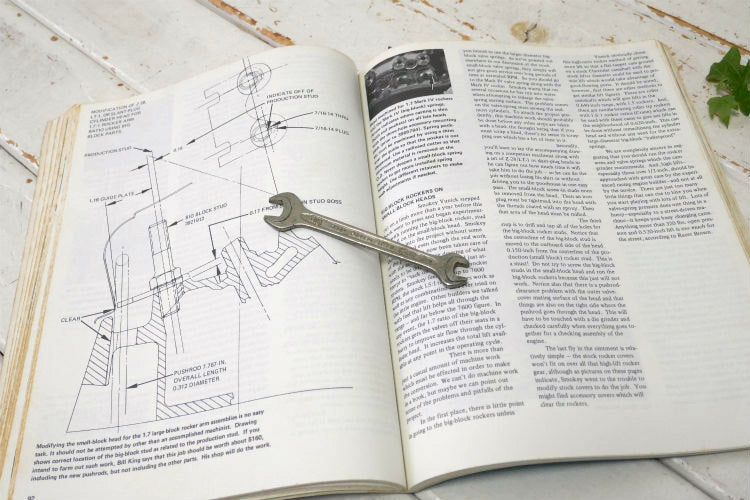 How to HOTROD Small-block CHEVYS 1976's シボレー エンジン マニュアルマガジン ヴィンテージ雑誌 ホットロッド