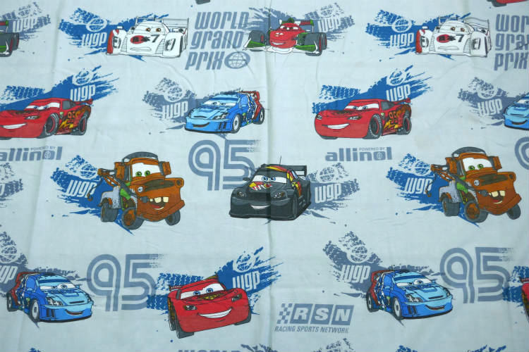 CARS カーズ 2  ワールドグランプリ World Grand Prix  ライトニング マックィーン レース 車 ユーズドシーツ ベッドシーツ(フラットタイプ)