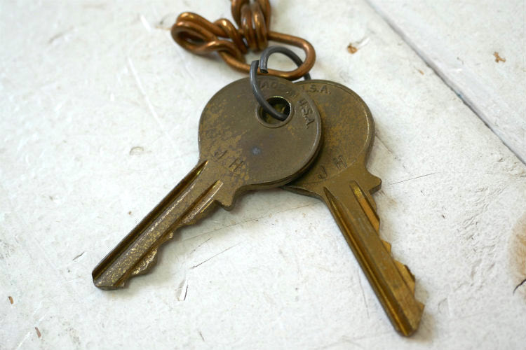 US Navy USN アメリカ海軍  YALE ナンバー入り 真鍮製 チェーン 鍵２本付き ヴィンテージ アメリカ軍用 南京錠 パッドロック 鍵 USA