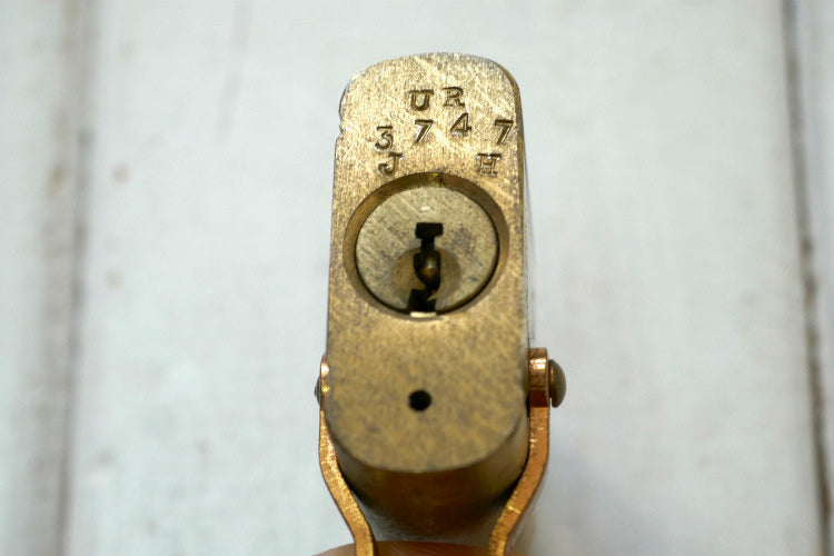 US Navy USN アメリカ海軍  YALE ナンバー入り 真鍮製 チェーン 鍵２本付き ヴィンテージ アメリカ軍用 南京錠 パッドロック 鍵 USA