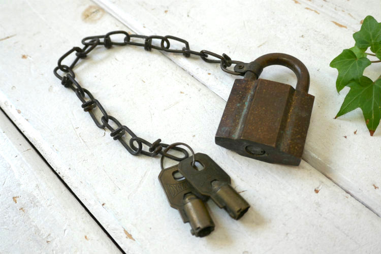 US SET DYNALOK USミリタリー ナンバー入り 真鍮製 チェーン 鍵２本付き ヴィンテージ アメリカ軍用 南京錠 パッドロック 鍵 USA