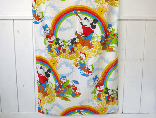 ミッキー&フレンズ カラフル レインボー 虹 ヴィンテージ カーテン 生地 ファブリック リメイク USA