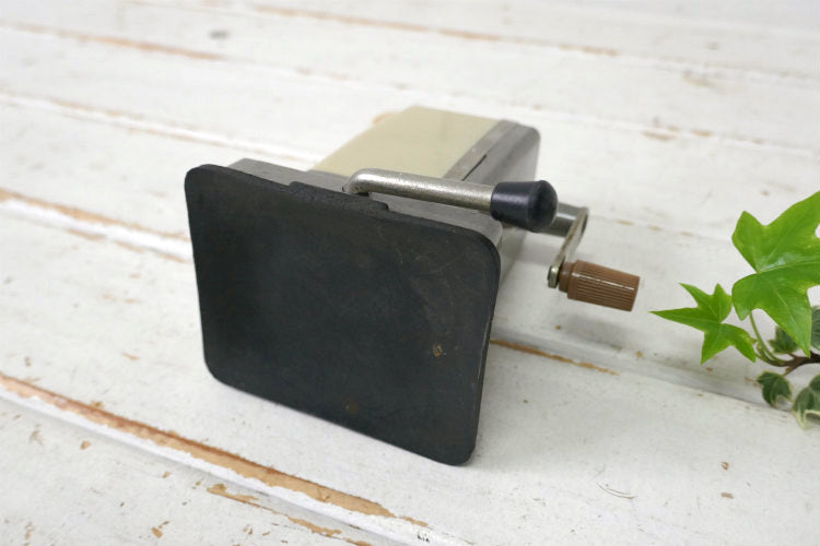 BOSTON ボストン アイボリー バキュームタイプ 一つ穴 ヴィンテージ ペンシルシャープナー 鉛筆削り USA