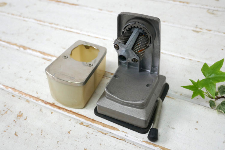 BOSTON ボストン アイボリー バキュームタイプ 一つ穴 ヴィンテージ ペンシルシャープナー 鉛筆削り USA