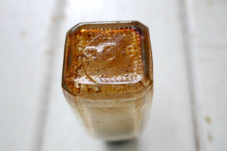 AROMATIC SPIRIT OF AMMONIA USP ジョンソン＆ジョンソン アンモニア ヴィンテージ ガラス容器 薬瓶 パッケージ紙箱付き