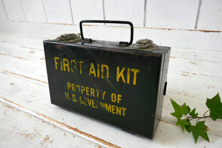 US Government アメリカ政府 wwⅡ 第二次世界大戦 メタル製 ステンシル ヴィンテージ 救急箱 ファーストエイド USA