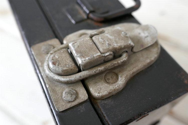 US Government アメリカ政府 wwⅡ 第二次世界大戦 メタル製 ステンシル ヴィンテージ 救急箱 ファーストエイド USA