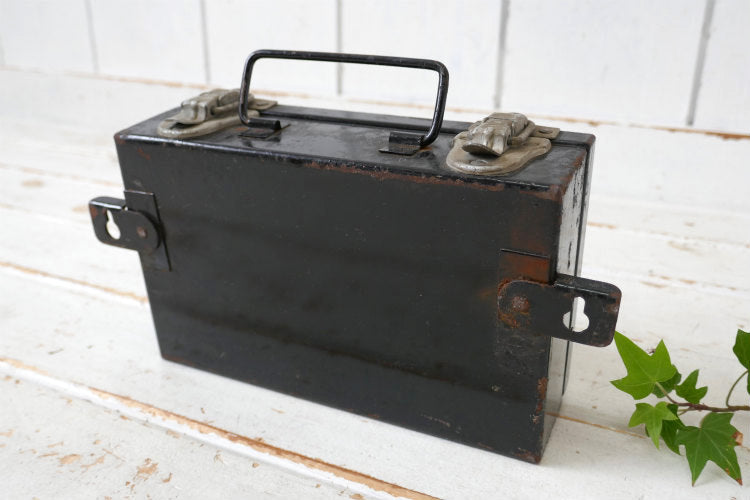 US Government アメリカ政府 wwⅡ 第二次世界大戦 メタル製 ステンシル ヴィンテージ 救急箱 ファーストエイド USA