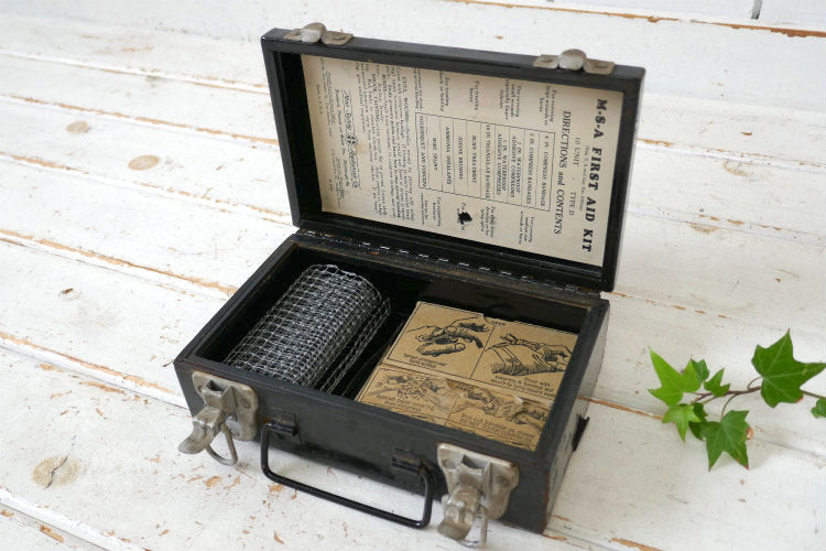 US Government アメリカ政府 wwⅡ 第二次世界大戦 メタル製 ステンシル ヴィンテージ 救急箱 ファーストエイド USA