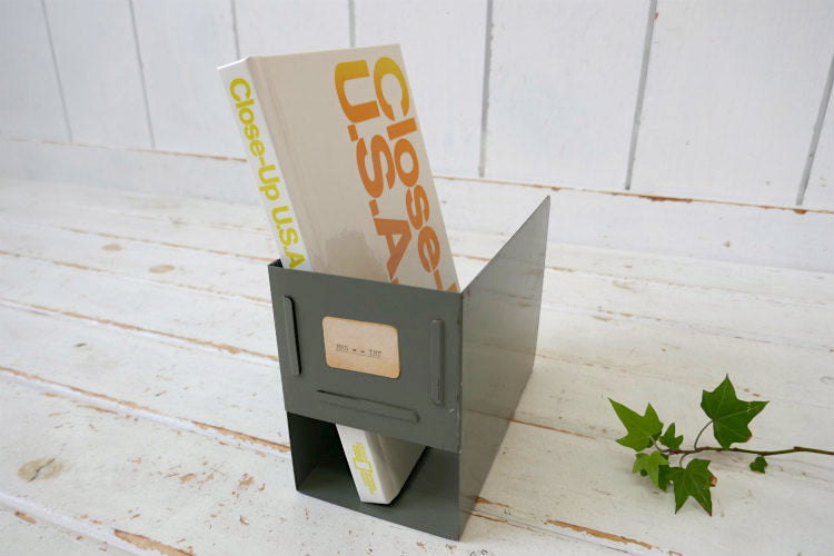 HFS TNT インダストリアル USA 工業系 メタル製 ヴィンテージ 引き出し ブックスタンド 本立て