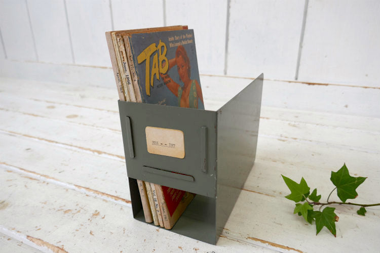 HFS TNT インダストリアル USA 工業系 メタル製 ヴィンテージ 引き出し ブックスタンド 本立て