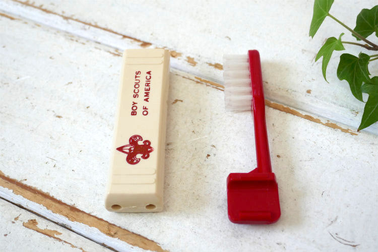Boy Scouts Toilet Kit ボーイスカウト トラベルセット ソープケース 歯ブラシ ブラシ コーム デッドストック ヴィンテージ トイレタリーキット 洗面用具 USA キャンプ