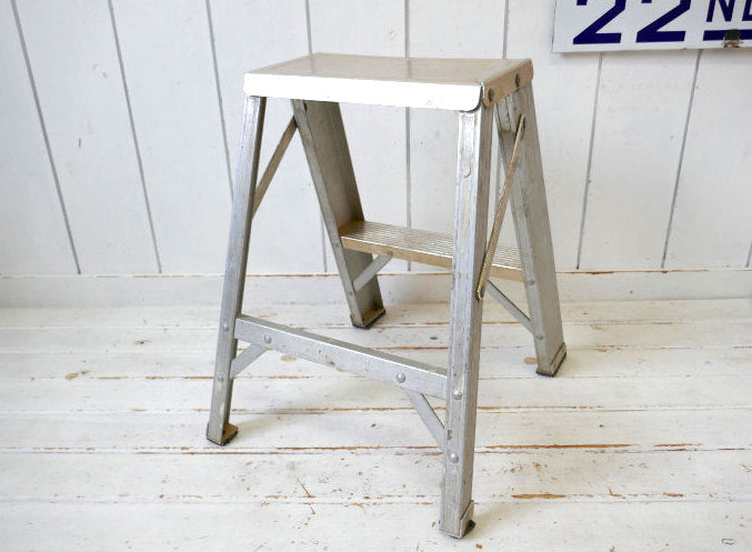アメリカンビンテージ  アルミ製 ヴィンテージ ステップラダー 脚立 ガレージ ガーデニング USA
