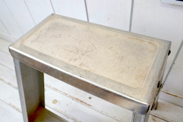 アメリカンビンテージ  アルミ製 ヴィンテージ ステップラダー 脚立 ガレージ ガーデニング USA