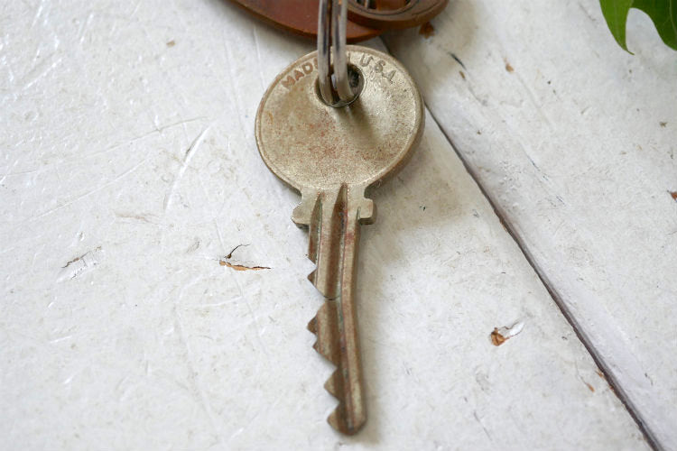 Rolls Royce ロールスロイス 英国 イギリス 高級車 真鍮製 ヴィンテージ キーホルダー オーナーズキーリング鍵 2本付き