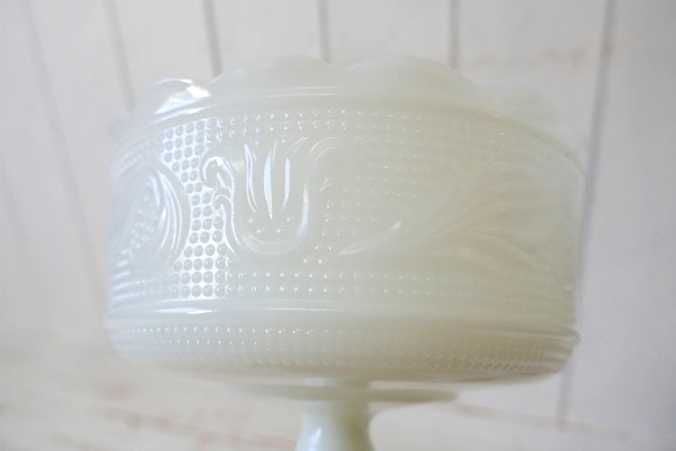 E.O. Brody Co フラワー リーフ柄 ミルクガラス製 足付き 60's ヴィンテージ フルーツボウル コンポート器 キャンディボウル USA