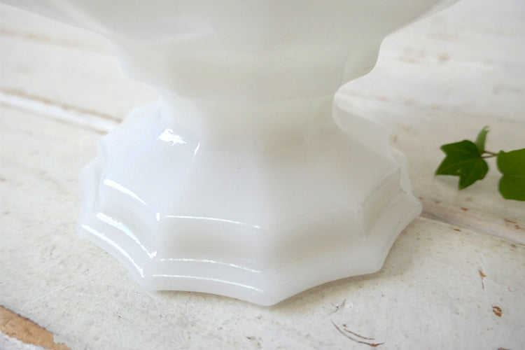 E.O. Brody Co ミルクガラス製 足付き 60's ヴィンテージ フルーツボウル キャンディボウル フラワーベース 花瓶 USA