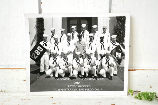アメリカ軍 海軍 NAVY 288 ミリタリーフォト 1956  U.S.N サンディエゴ カリフォルニア  集合写真 軍艦 USN ヴィンテージ・ミリタリー米軍実物 放出品