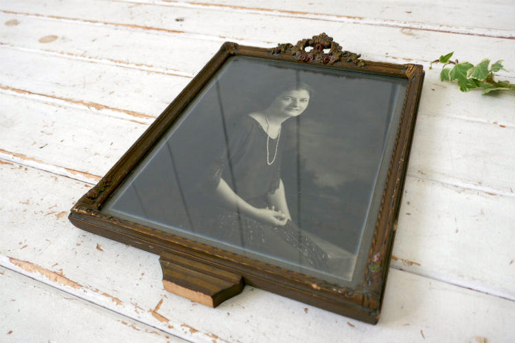 フラワー装飾 モノクロ 写真入り ゴールドトーン 木製 手彫りアンティーク フォトフレーム 額縁 ピクチャーフレーム 額装 ノスタルジック USA