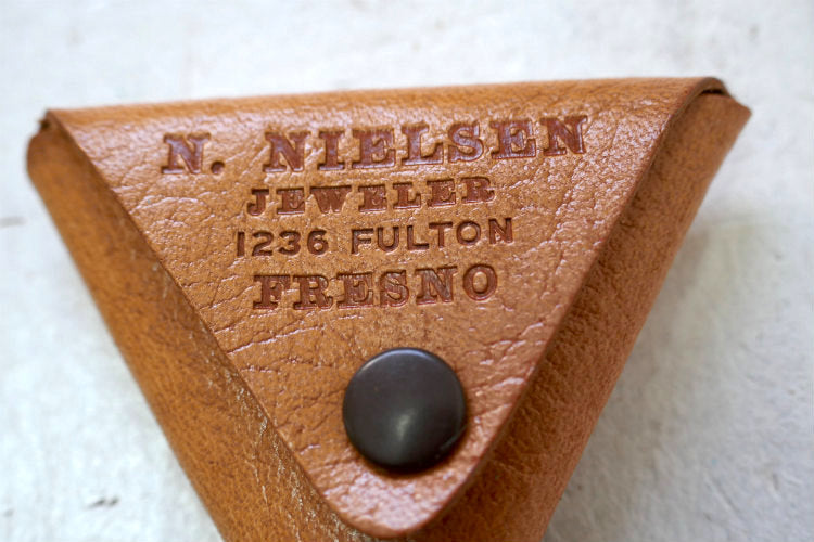 USA カリフォルニア FRESNO 革製 1940's~50's デッドストック ビンテージ アドバタイジング レザー コインケース キーホルダー