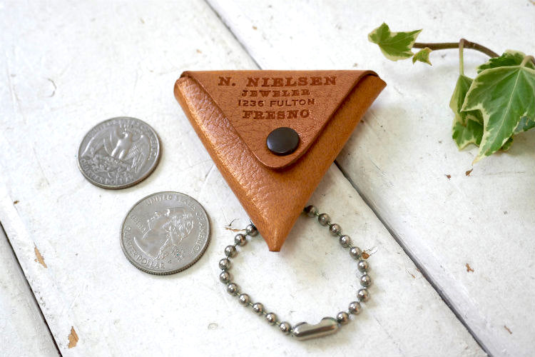 USA カリフォルニア FRESNO 革製 1940's~50's デッドストック ビンテージ アドバタイジング レザー コインケース キーホルダー