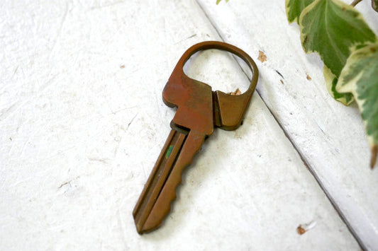 PATENTED 特殊な鍵 OLD オールドキー KEY ヴィンテージ 真鍮　古鍵　USA