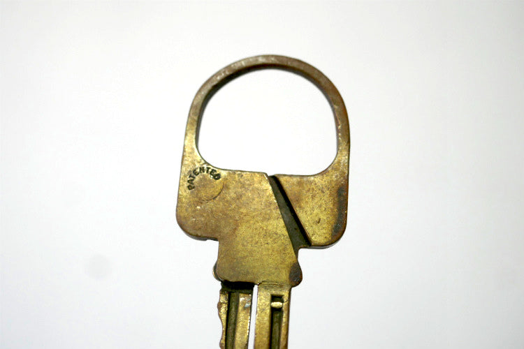 PATENTED 特殊な鍵 OLD オールドキー KEY ヴィンテージ 真鍮　古鍵　USA