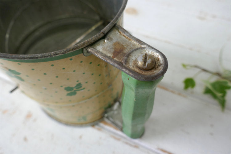 ミントグリーン×クリーム リーフ柄 木製ハンドル 1930~40's ヴィンテージ 粉ふるい シフター フラワーシフター キッチンツール USA