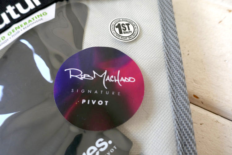 ROB MACHADO PIVOT ロブマチャド SIGNATURE スラスター FUTURES FIN フューチャーフィン サーフィン