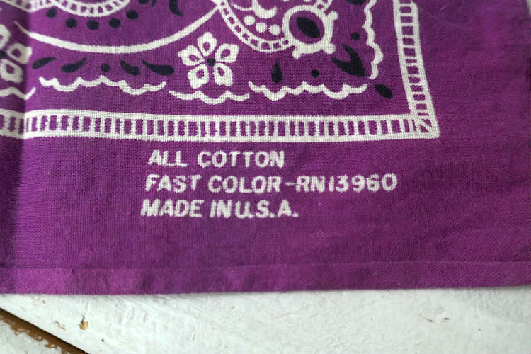 ペイズリー フローラル パープル FAST COLOR RN13960 コットン 60〜70's ヴィンテージ バンダナ ハンカチ USA