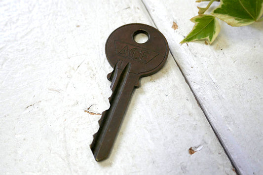 ACE アメリカ ホームセンター ヴィンテージ KEY USA 真鍮製 OLD キー 鍵