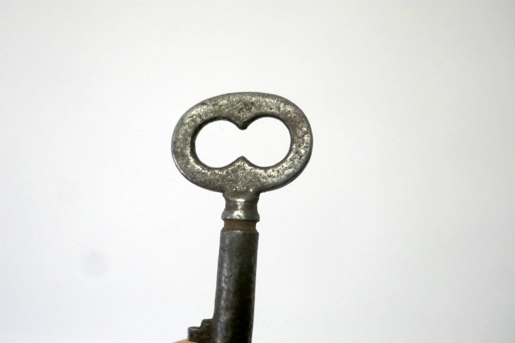 小さな 可愛い アンティーク KEY オールド キー 鍵　カリフォルニア州 サンフランシスコ USA
