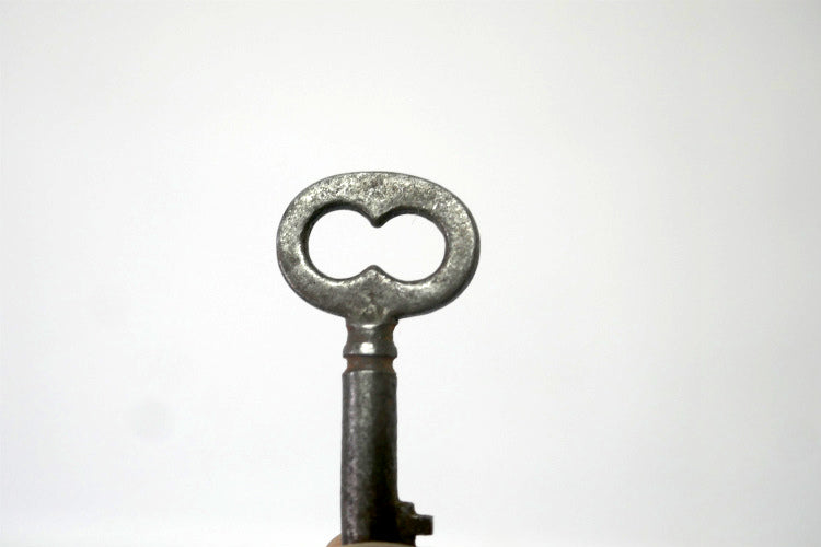 小さな 可愛い アンティーク KEY オールド キー 鍵　カリフォルニア州 サンフランシスコ USA
