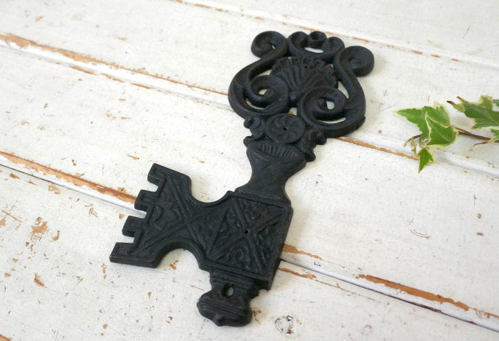 KEY レトロ 鍵型 キャストアイアン製 ヴィンテージ キーフック 鍵掛け ウォールデコ