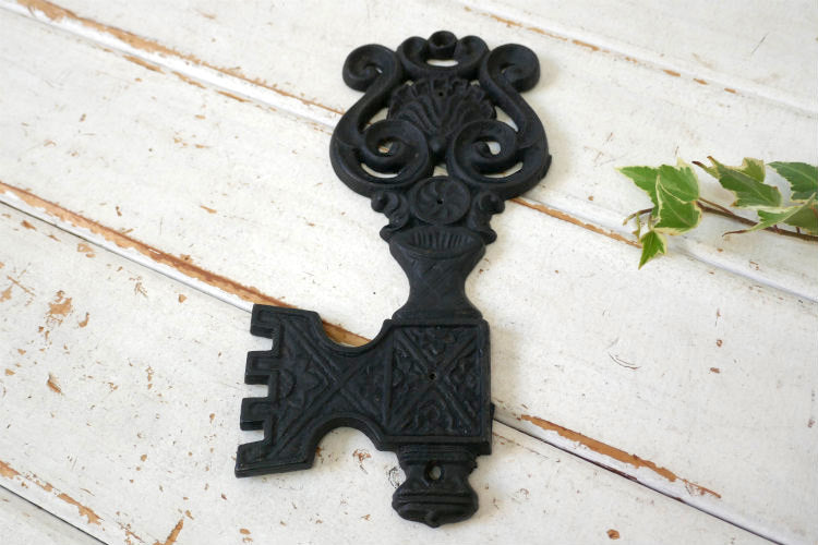 KEY レトロ 鍵型 キャストアイアン製 ヴィンテージ キーフック 鍵掛け ウォールデコ