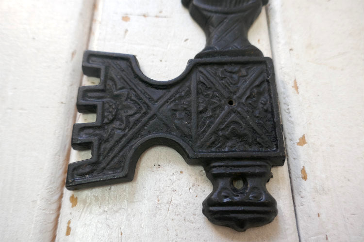 KEY レトロ 鍵型 キャストアイアン製 ヴィンテージ キーフック 鍵掛け ウォールデコ