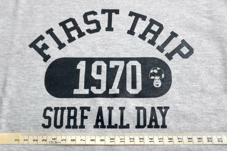 新色！First Trip Surf All Day ファーストトリップ カレッジロゴ グレー×ブラック オリジナル ラグラン七分袖 Tシャツ ラグランスリーブ ベースボールTシャツ 新品 アパレル