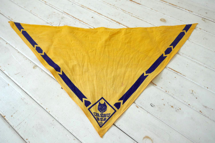 CUB SCOUTS BSA カブスカウト ボーイスカウト オオカミ イエロー 三角 60's ヴィンテージ バンダナ