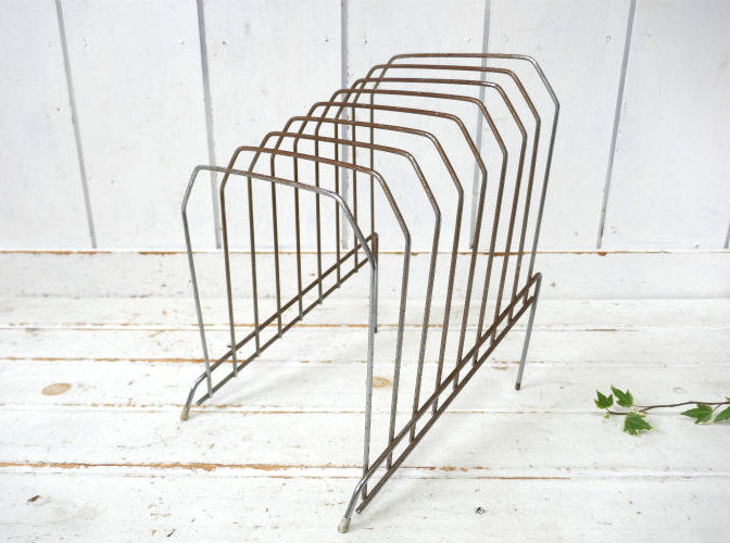 ミッドセンチュリー シルバートーン 階段式 8列 ヴィンテージ ファイルスタンド マガジンスタンド ブックスタンド USA