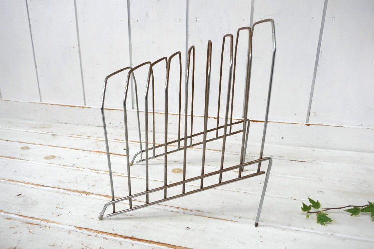 ミッドセンチュリー シルバートーン 階段式 8列 ヴィンテージ ファイルスタンド マガジンスタンド ブックスタンド USA