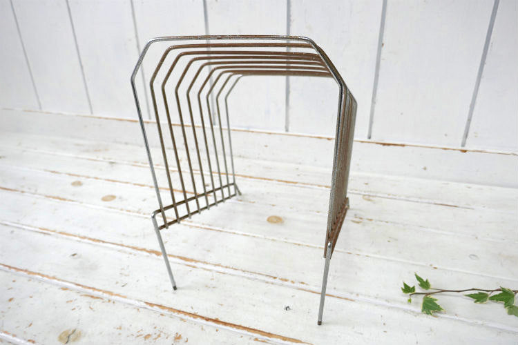 ミッドセンチュリー シルバートーン 階段式 8列 ヴィンテージ ファイルスタンド マガジンスタンド ブックスタンド USA