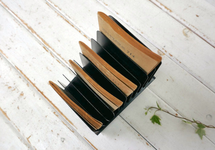 HUNTLIT-NING ウッド柄 メタル製 インダストリアル 10列 ヴィンテージ 書類スタンド ファイルスタンド カードホルダー USA