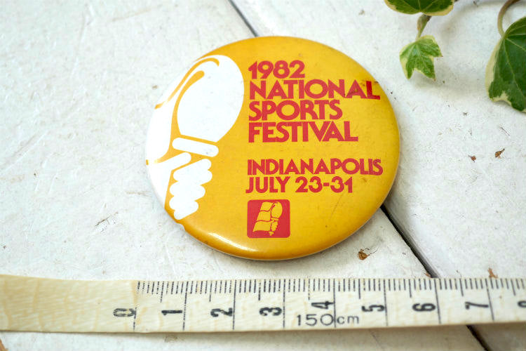 1982 NATIONAL SPORTS FESTIVAL INDIANAPOLIS インディアナポリス スポーツフェスティバル 記念品 ヴィンテージ・缶バッジ