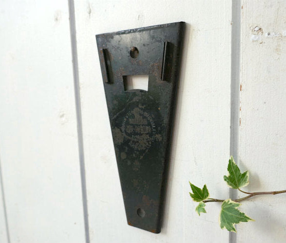 Universal Jar Opener ブラック アイアン製 壁掛け式 1900~1920y アンティーク ジャーオープナー OLD ビン蓋開け USA