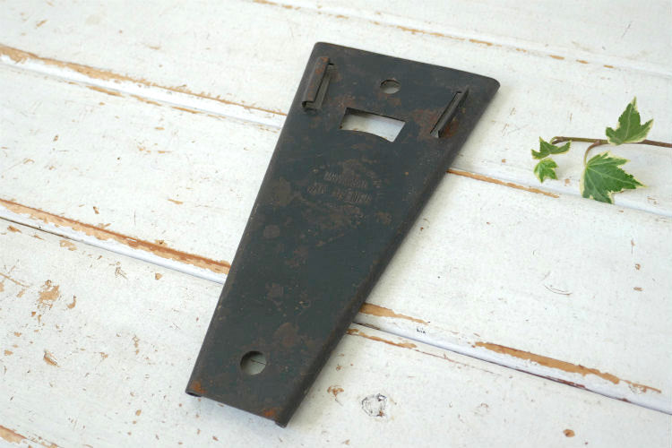 Universal Jar Opener ブラック アイアン製 壁掛け式 1900~1920y アンティーク ジャーオープナー OLD ビン蓋開け USA